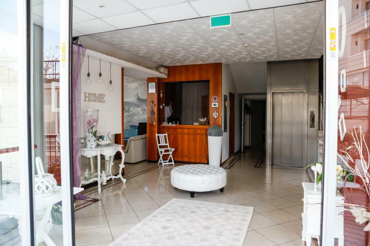 Hotel Venus Rimini Exteriér fotografie